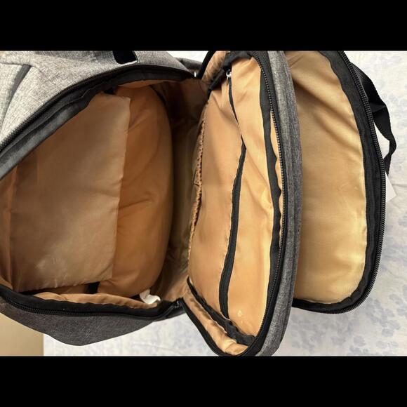 TEBEL Stylish Gray Diaperbag with Versatile Compartments - Picture 3 of 7